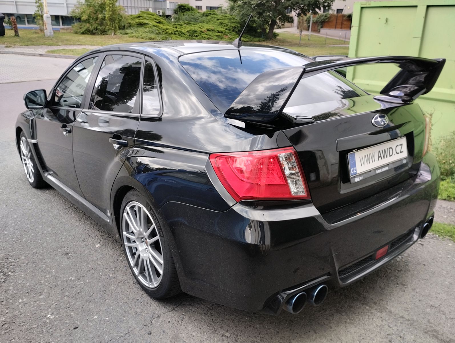 SUBARU WRX STI 2,5 4D SEDAN MY2011