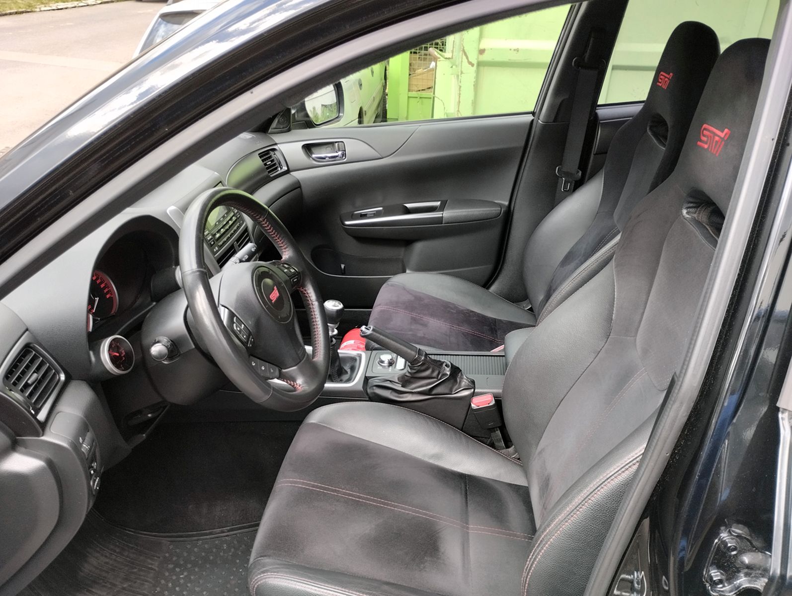 SUBARU WRX STI 2,5 4D SEDAN MY2011