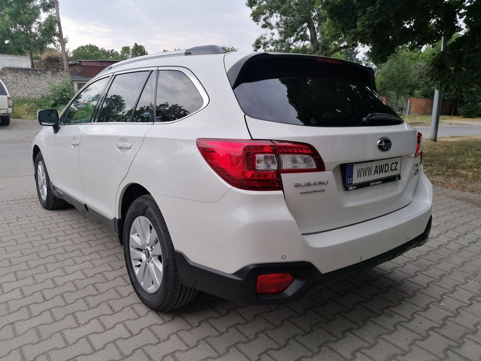 SUBARU Outback 2.0D Comfort Navi CVT MY2015