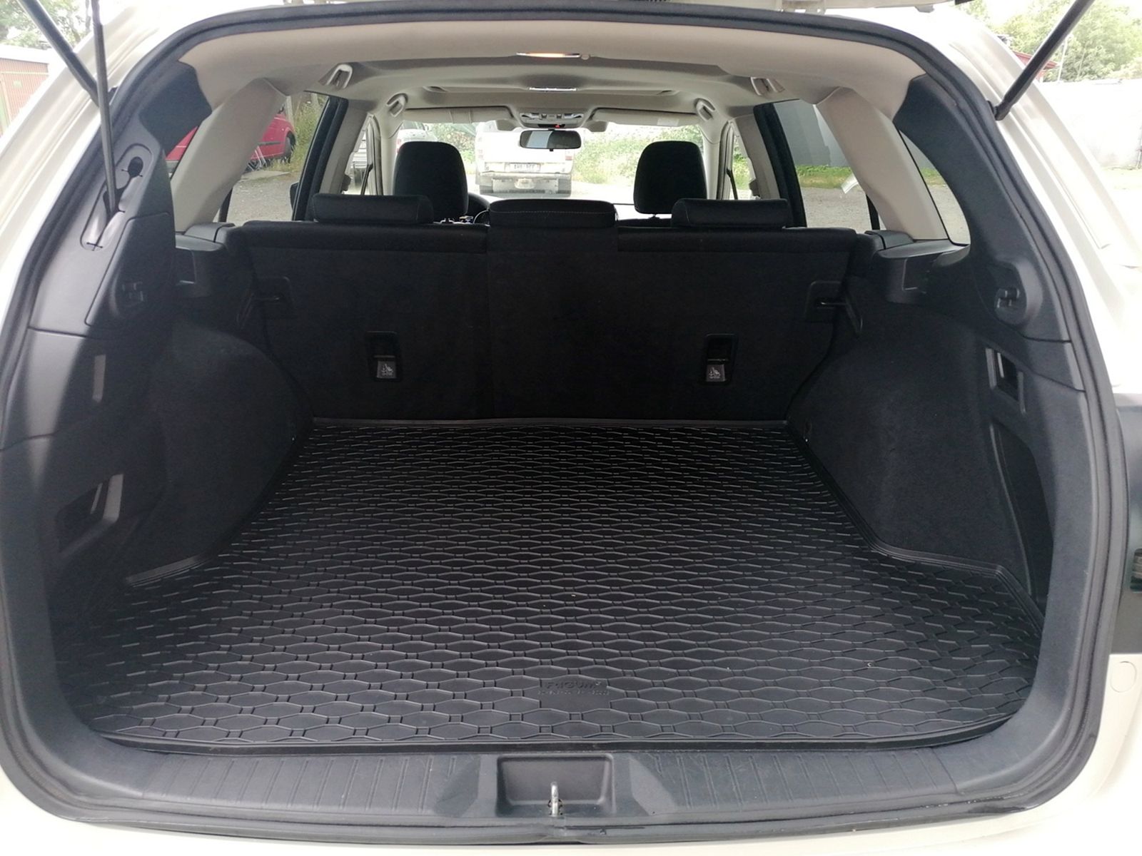 SUBARU Outback 2.0D Comfort Navi CVT MY2015