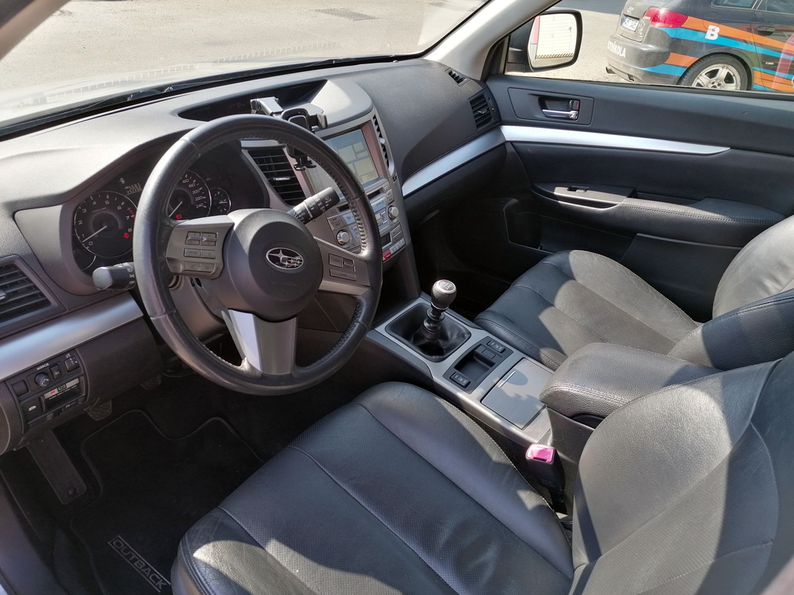 SUBARU Outback 2.5i Comfort MY2010